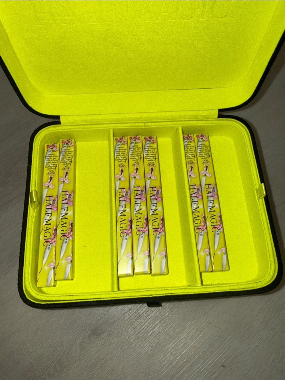 Half Magic PR Box - Picture 3 of 7